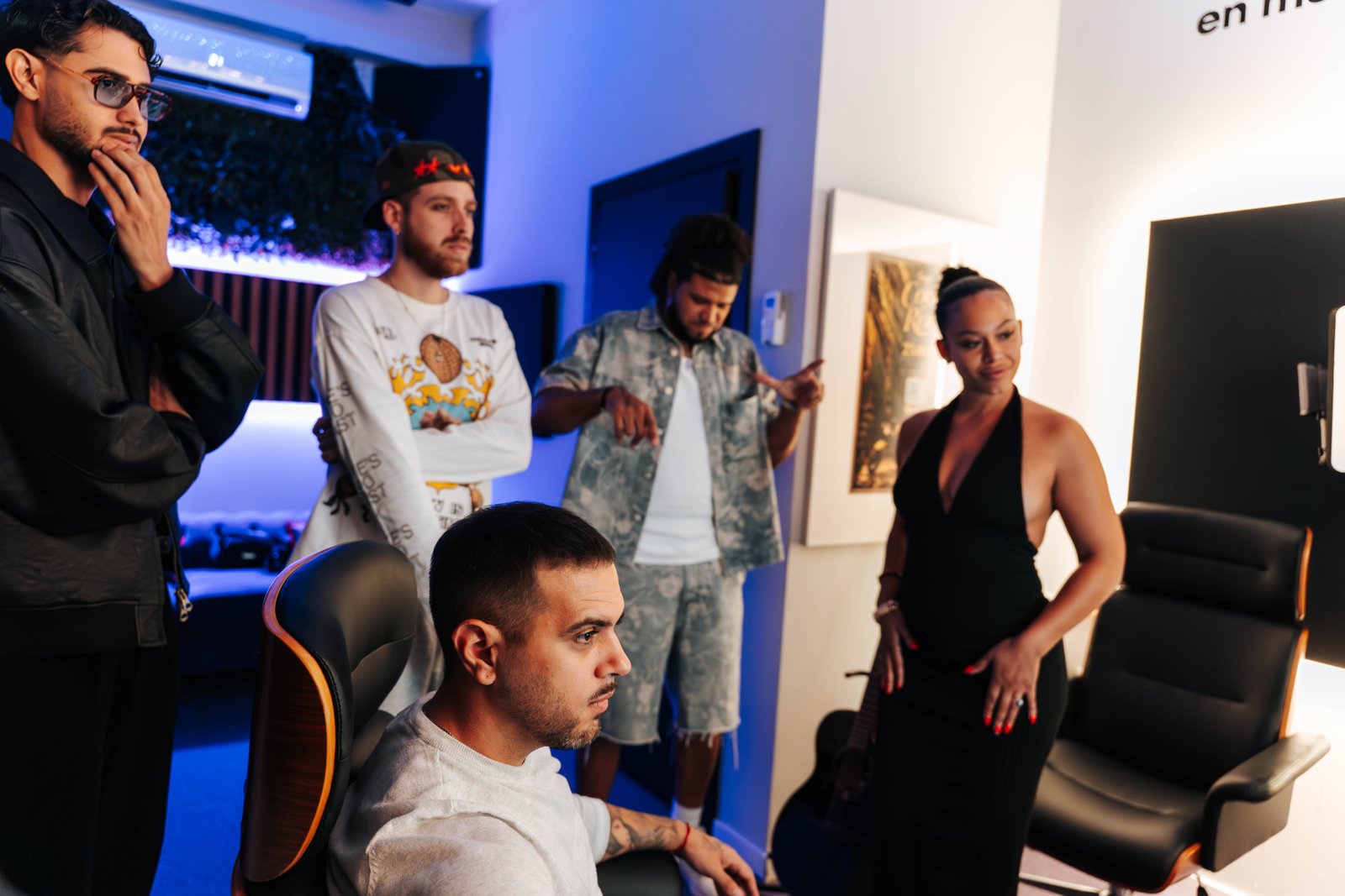 Equipo Lighter Music